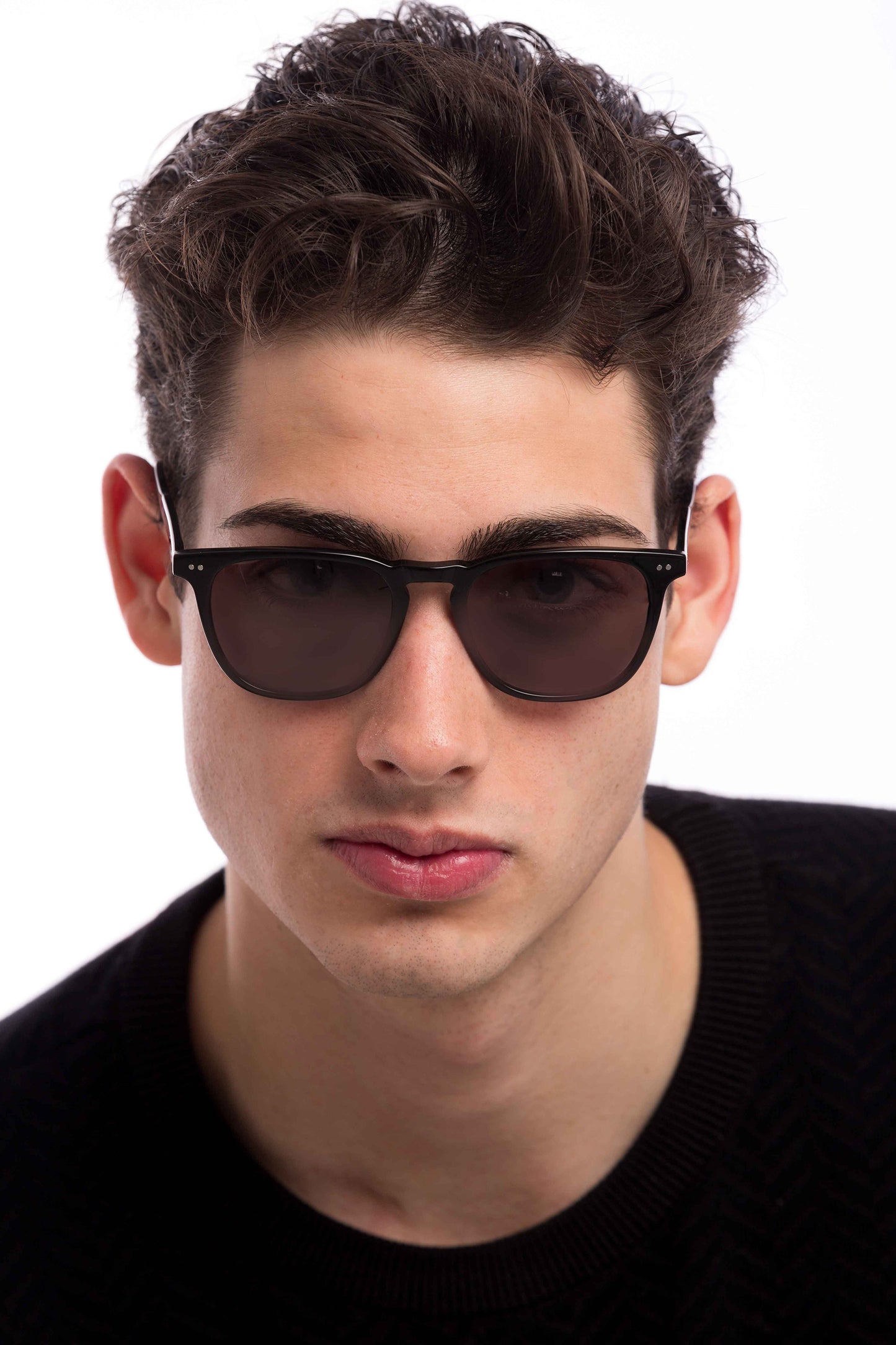Man Wearing Parker Sunglasses Readers (Brown)