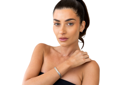 Woman Wearing the Harmonising Bracelet - Silver