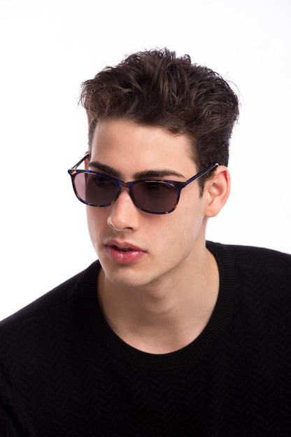 Man Wearing Galaxy Sunglasses Readers (Brown)